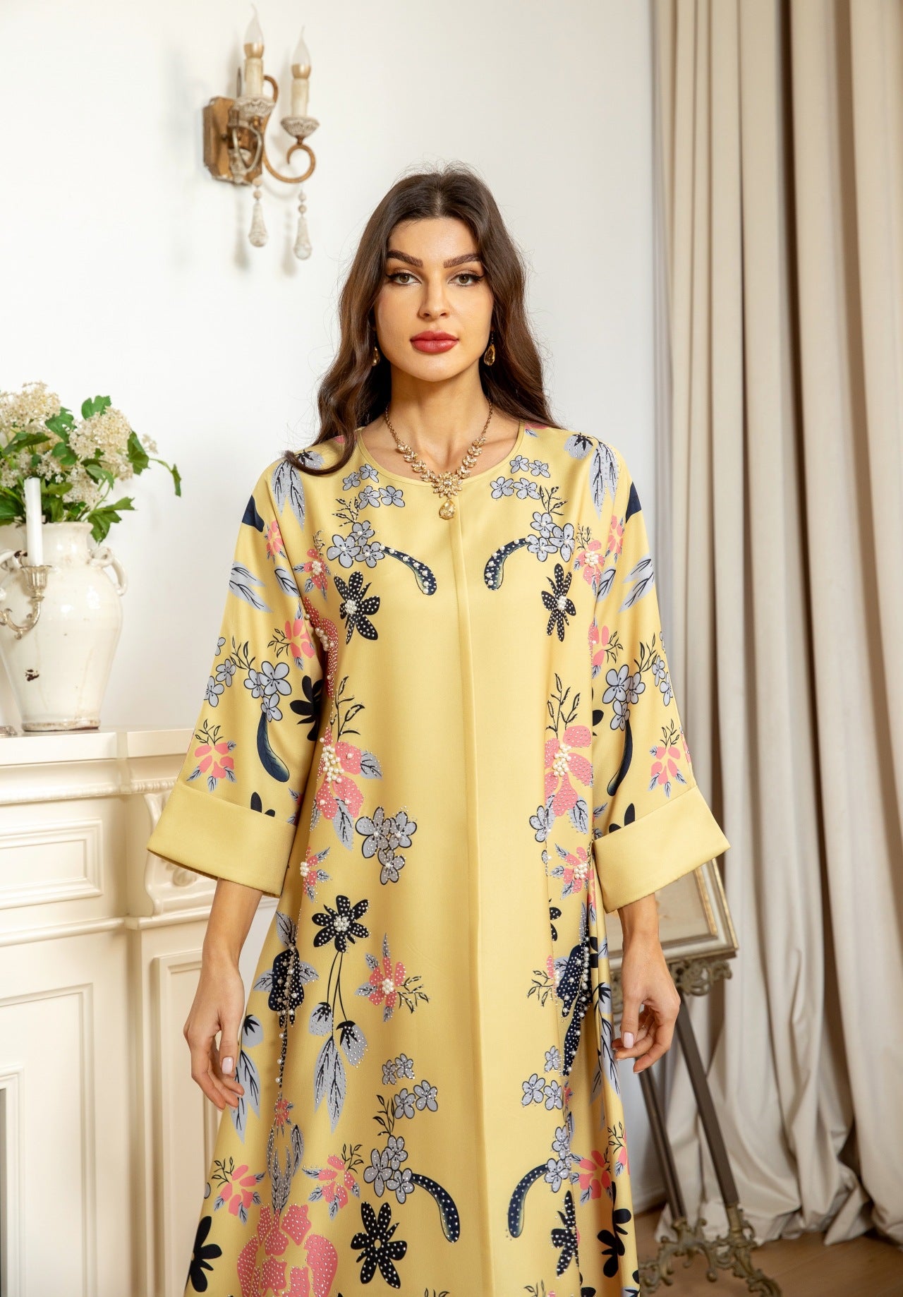 MS570 # Vestido de mujer de moda árabe de Dubái con flores ardientes y diamantes calientes Venta caliente en Oriente Medio 2024