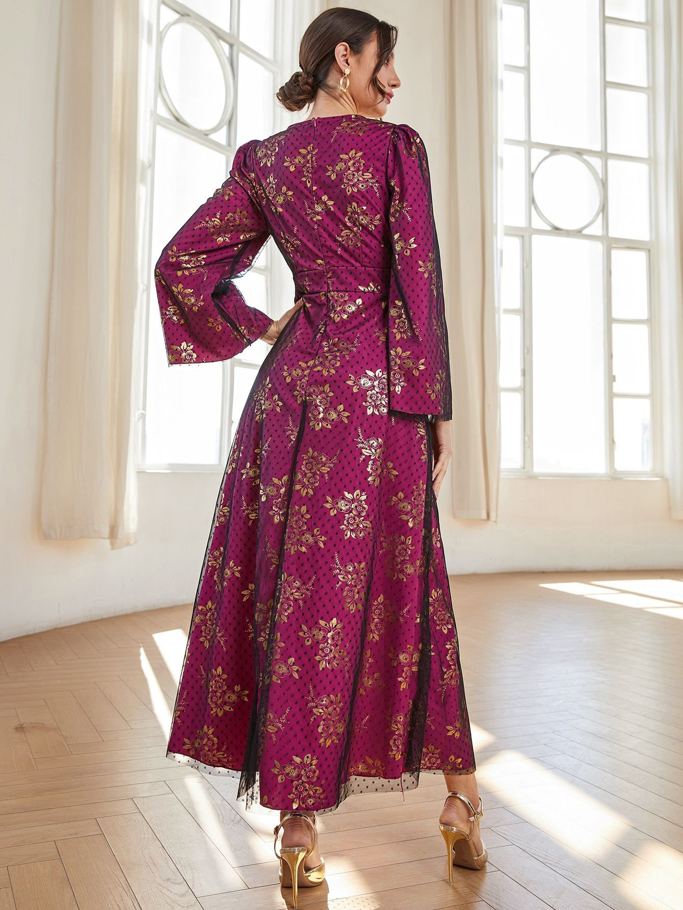 MS351#Muslim women's embroidered gauze robe with zipper